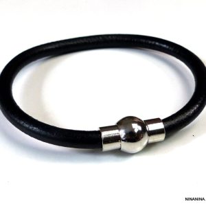 Bracelet cuir rouge fermoir boule aimanté